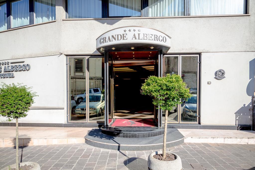 Grande Albergo Potenza Exteriör bild